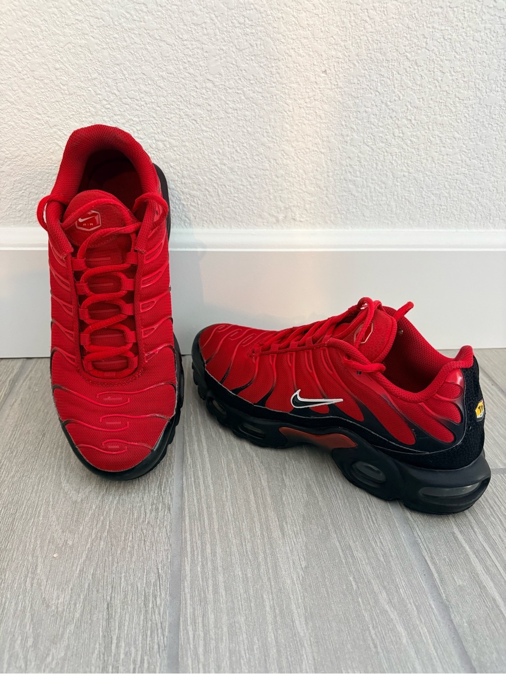 Nike Air Max Plus TN University Red Black 852630-603 Men's 7.5